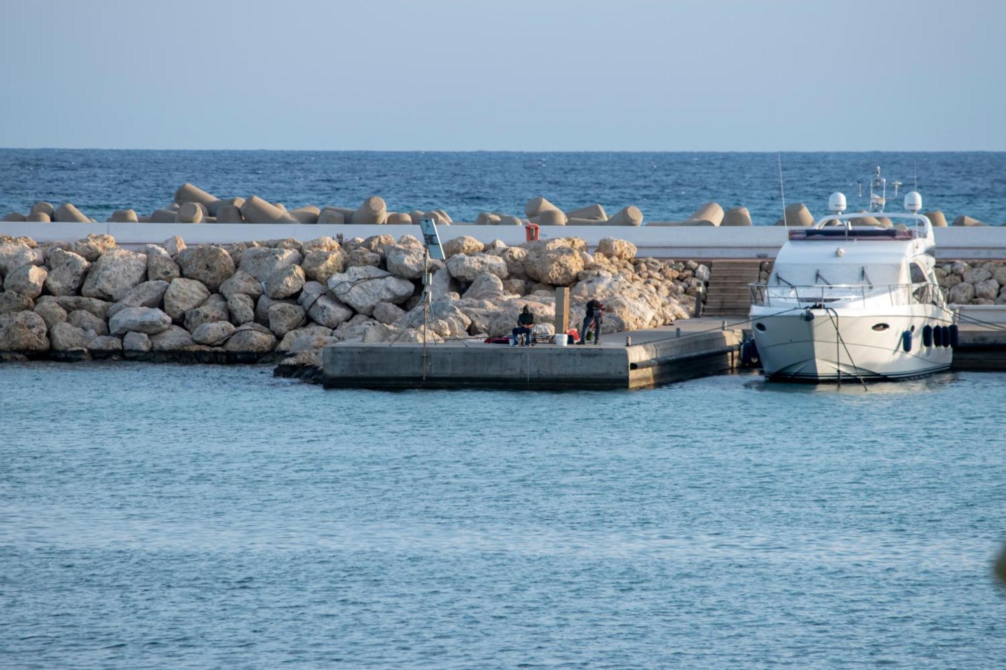 Glabur Stays! The One -1 - Elite Marina Front! Zygi Dış mekan fotoğraf